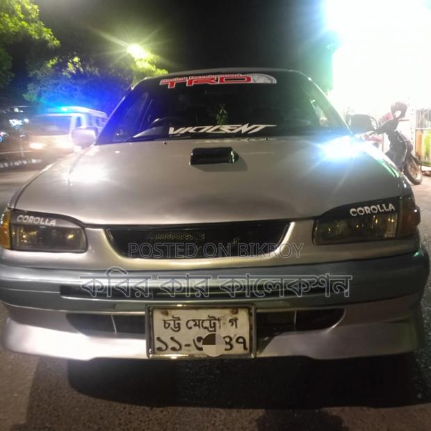Toyota Corolla 1996 Silver