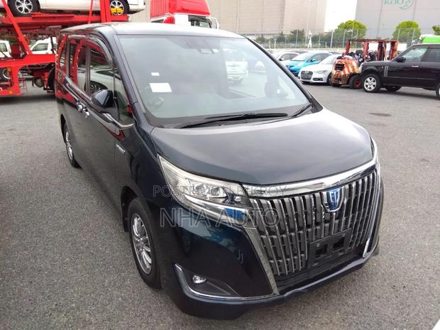 Toyota Esquire 2020 Blue
