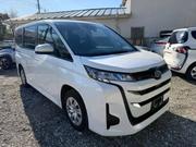Toyota Noah 2022 Pearl for sale
