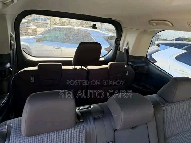 Toyota Noah 2022 Pearl