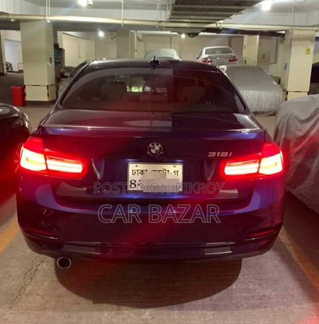 BMW 318i 2017 Blue