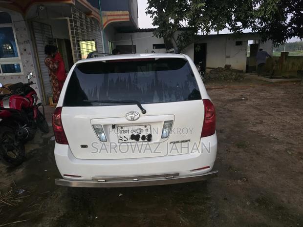 Toyota Axio 2006 White