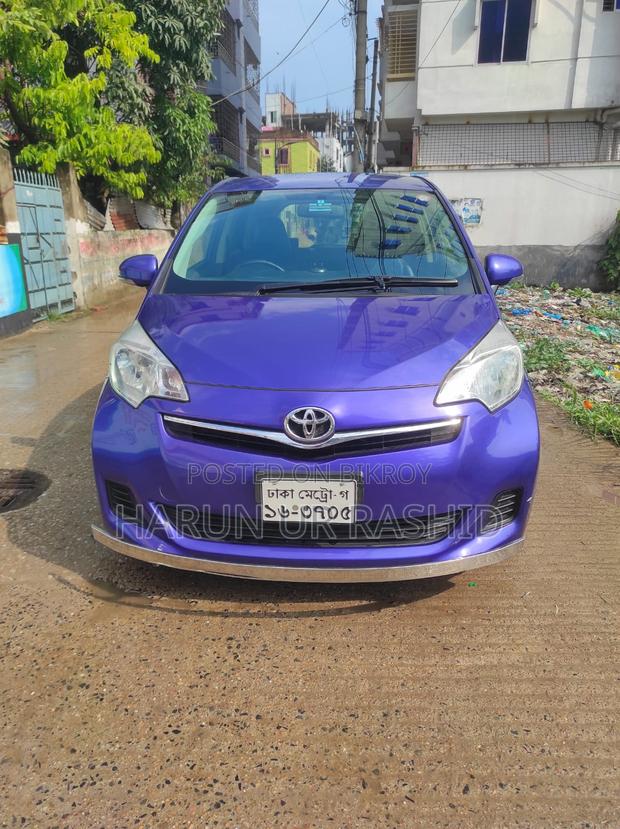 Toyota Ractis 1.5 FWD 2011 Blue