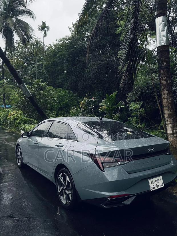 Hyundai Elantra 2021 Gray