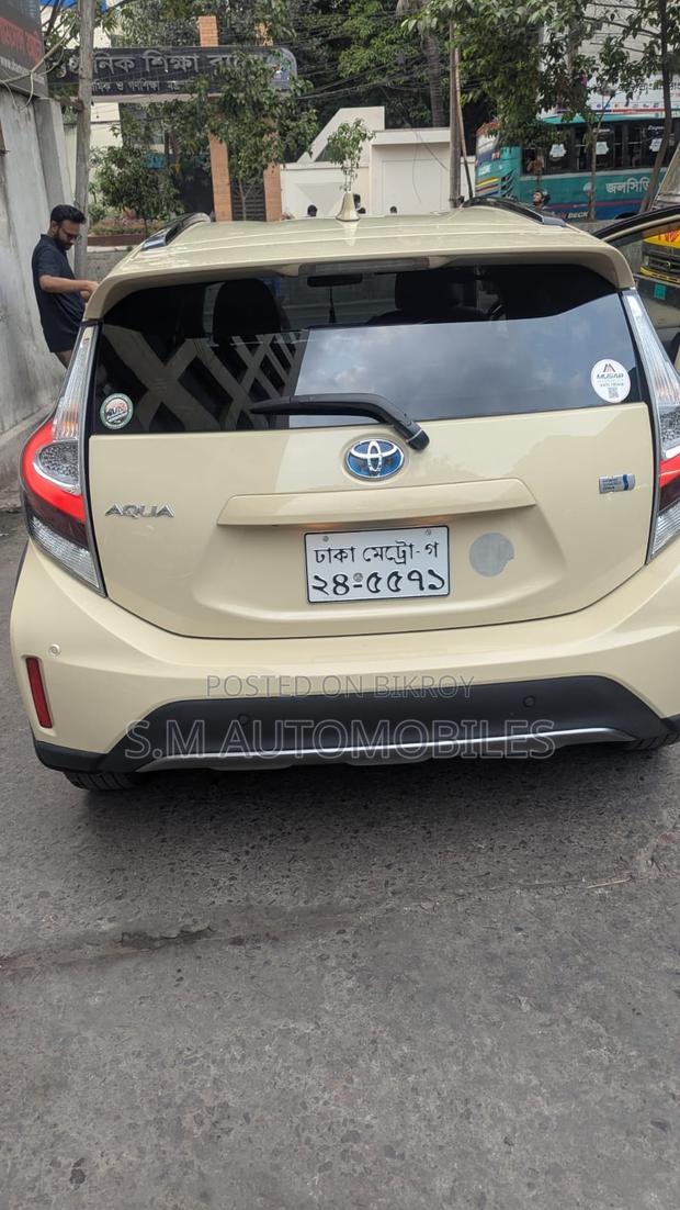 Toyota Aqua 2020 Beige