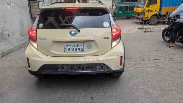 Toyota Aqua 2020 Beige