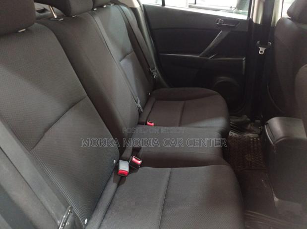 Mazda Axela 2011 White