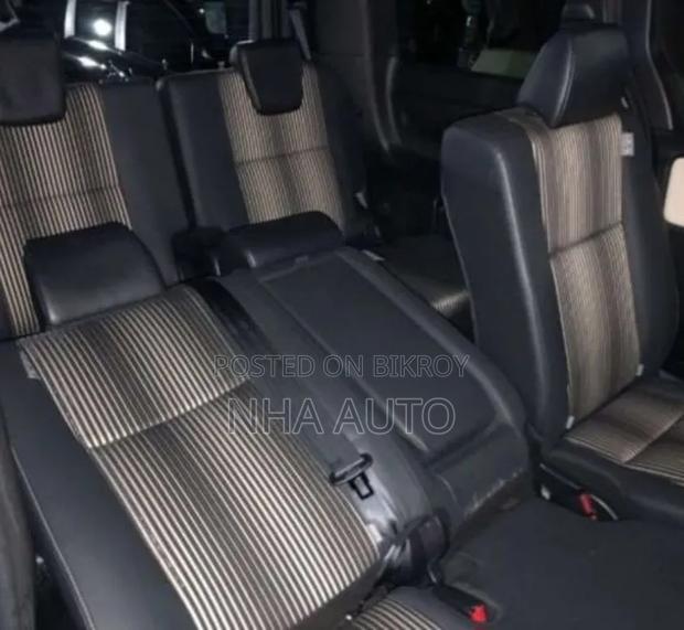 Toyota Noah 2021 Blue