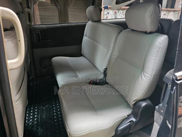 Toyota Noah 2002 Black