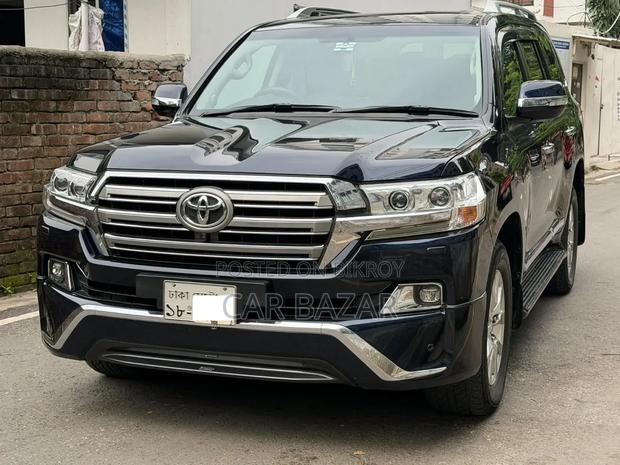 Toyota Land Cruiser 4.5 V8 VXR 2018 Blue