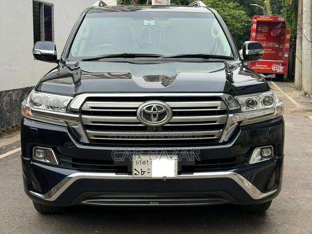 Toyota Land Cruiser 4.5 V8 VXR 2018 Blue