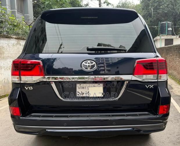 Toyota Land Cruiser 4.5 V8 VXR 2018 Blue