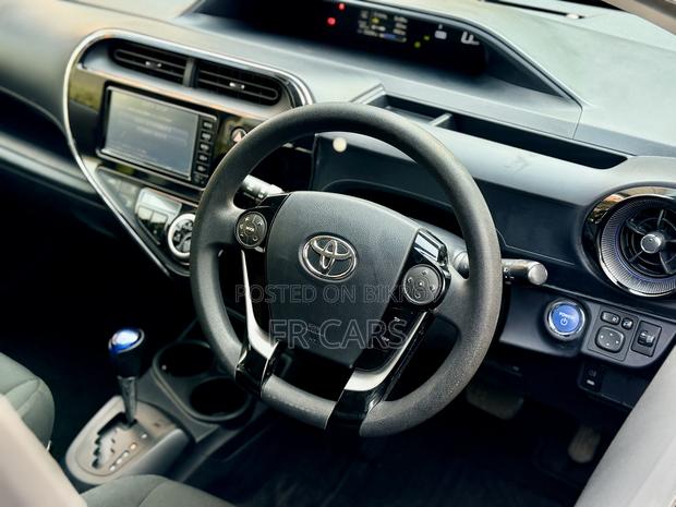 Toyota Aqua 2018 Green