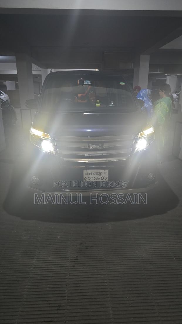 Toyota Noah 2015 Gray