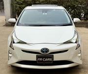 Toyota Prius Four Touring 2018 Pearl for sale