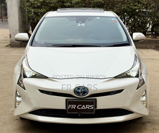 Toyota Prius Four Touring 2018 Pearl