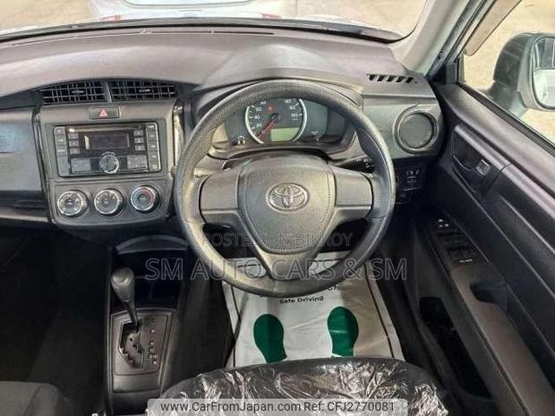 Toyota Axio 2021 Silver
