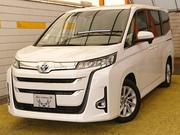 Toyota Noah 2022 Pearl for sale