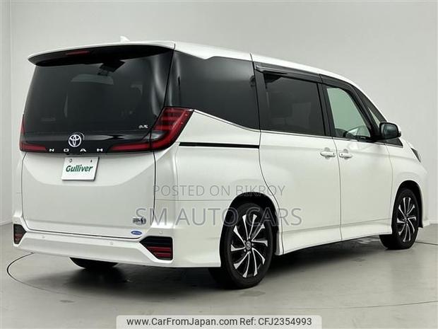 Toyota Noah 2022 Pearl