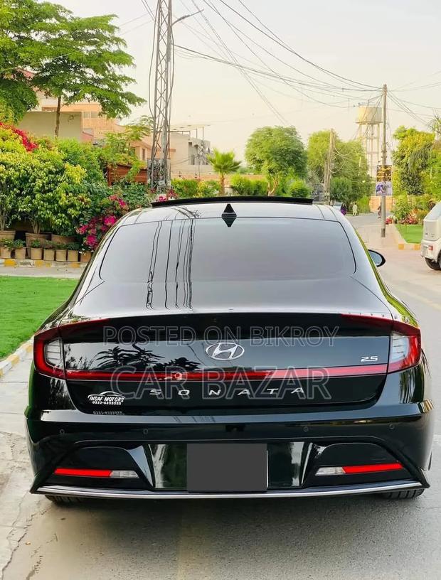 Hyundai Sonata 2022 Black