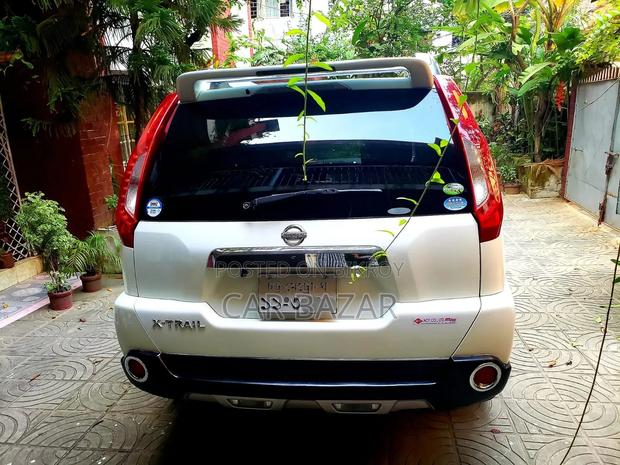Nissan X-Trail 2.0 Petrol XE 2011 White