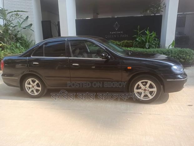 Nissan Sunny 2006 Black