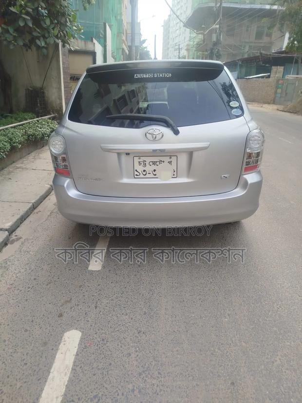 Toyota Corolla Fielder 2011 Silver