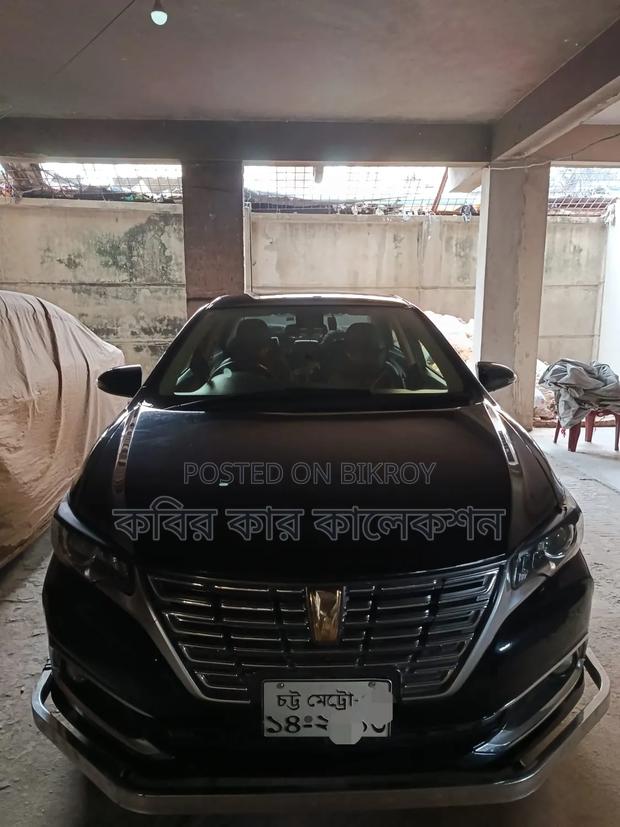 Toyota Premio 2018 Black