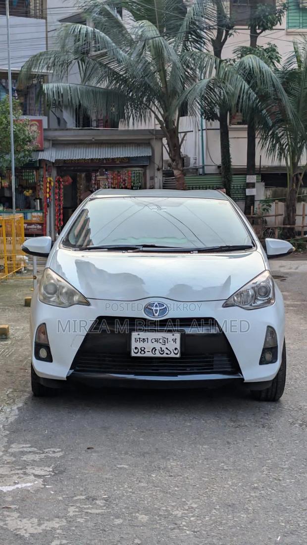 Toyota Aqua 2013 Pearl