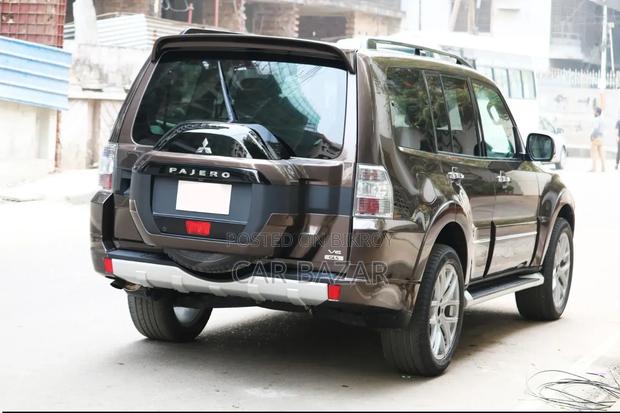 Mitsubishi Pajero V90 3.0 V6 GLS/GLX 2018 Gray
