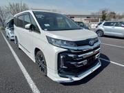 Toyota Noah 2022 Pearl for sale