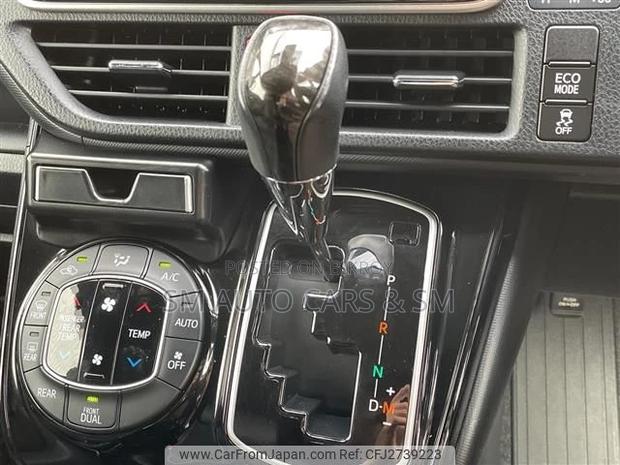 Toyota Noah 2.0 FWD (7 Seater) 2021 Black