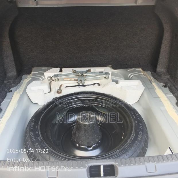 New Toyota Corolla L 4dr Sedan (1.8L 4cyl CVT) 2017 Beige