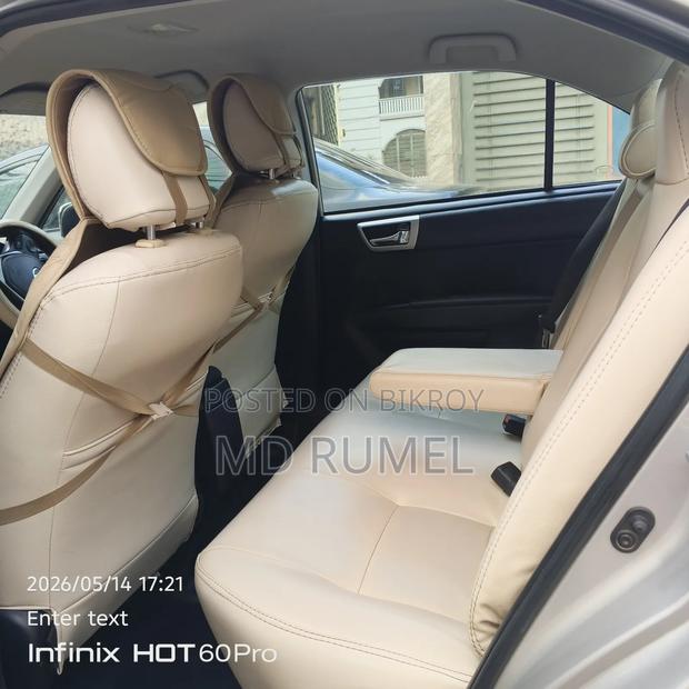 New Toyota Corolla L 4dr Sedan (1.8L 4cyl CVT) 2017 Beige