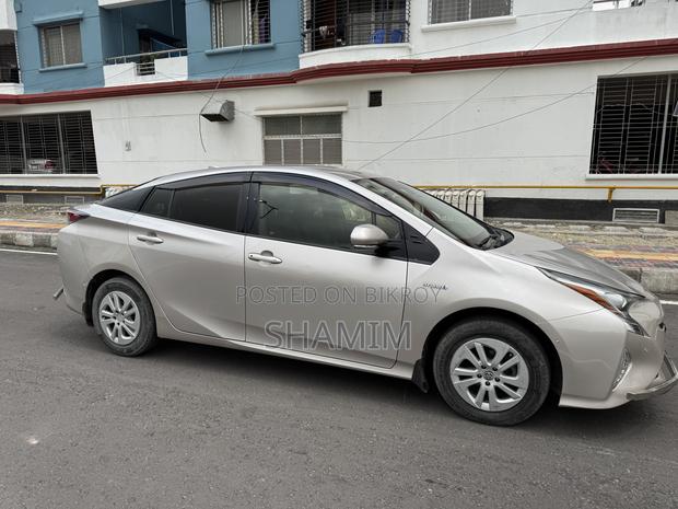 Toyota Prius Four Touring 2018 Beige