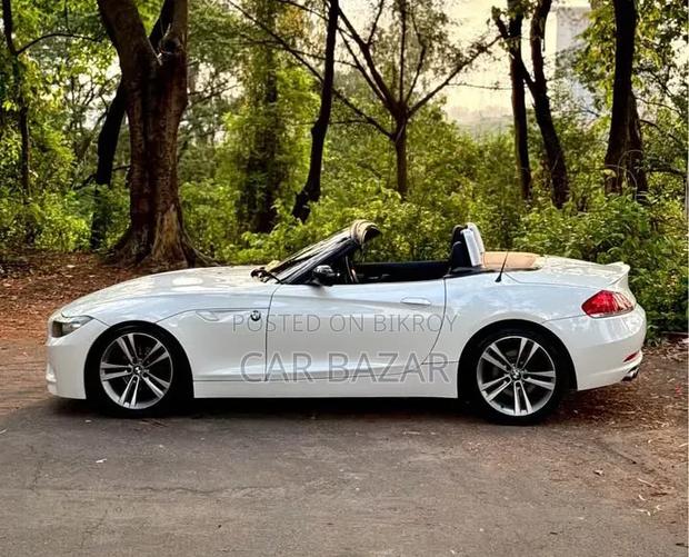 BMW Z4 sDrive30i 2010 White