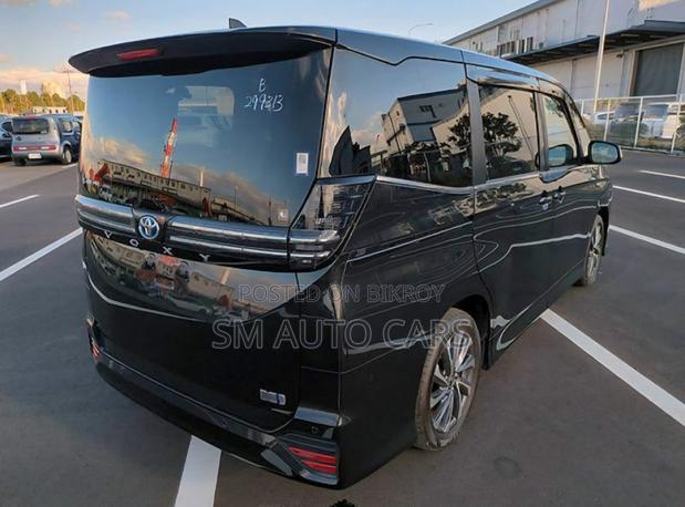 Toyota Voxy 2023 Black