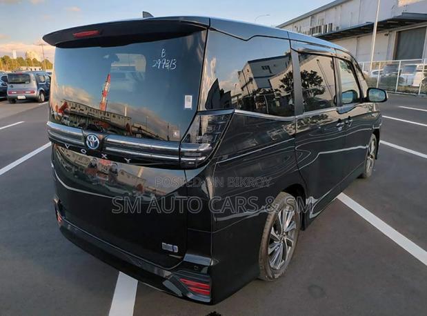 Toyota Voxy 2023 Black