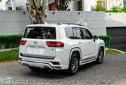 Toyota Land Cruiser LC300 2023 White for sale