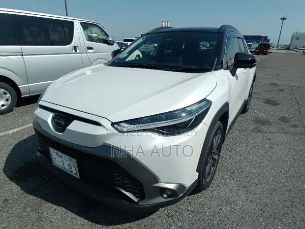 Toyota Corolla Cross 2024 Pearl