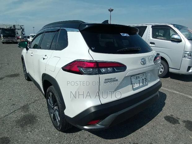 Toyota Corolla Cross 2024 Pearl