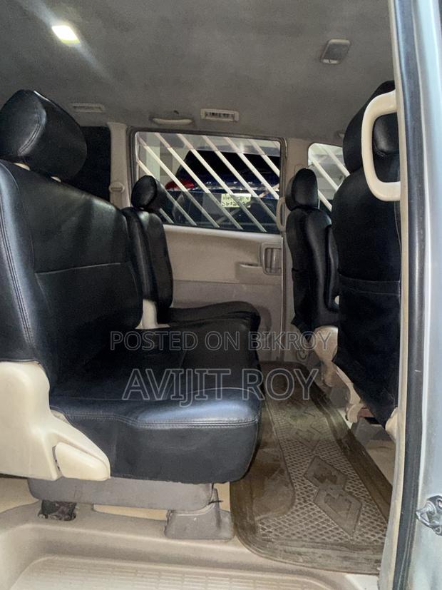 Toyota Noah 2003 Silver