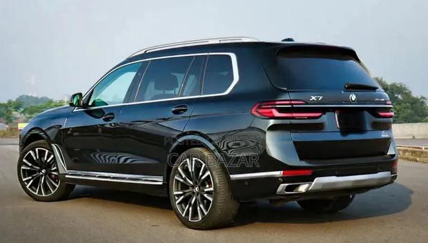 BMW X7 xDrive40i 2023 Black