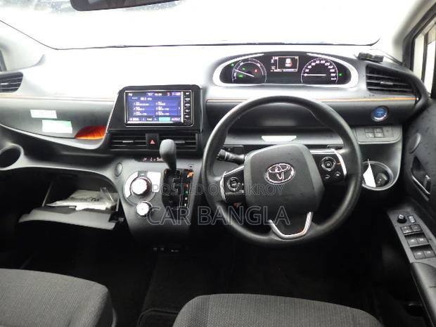 Toyota Sienta 1.5 Hybrid FWD 2021 Pearl