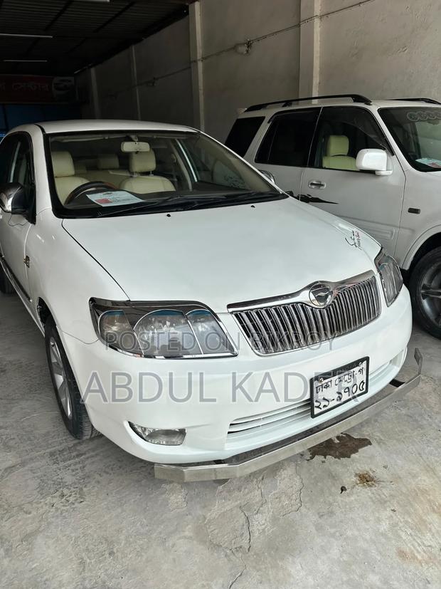 Toyota Corolla 2004 White