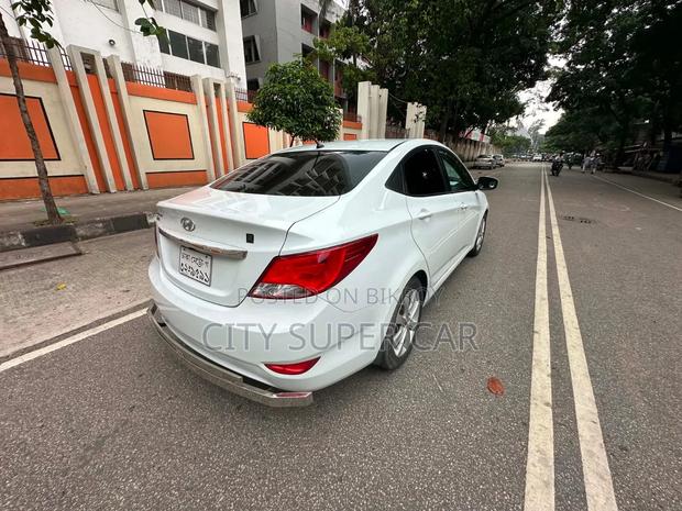Hyundai Accent 2017 Off White