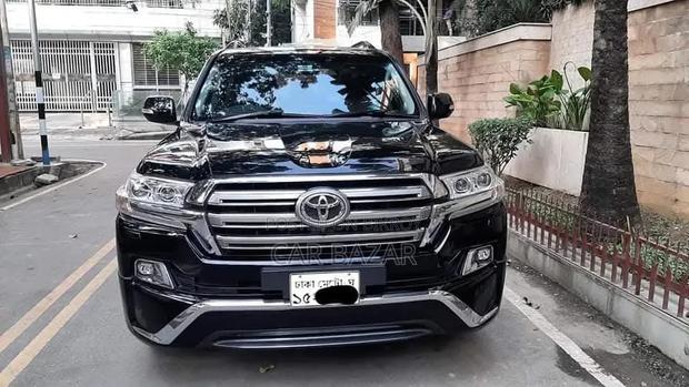 Toyota Land Cruiser 4.5 V8 VXR 2018 Black