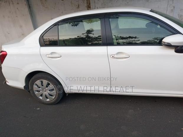 Toyota Axio 1.5 Hybrid 2WD 2017 White