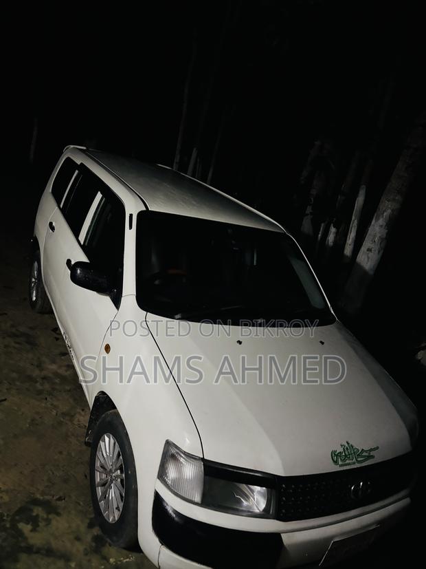 Toyota Probox 2005 White