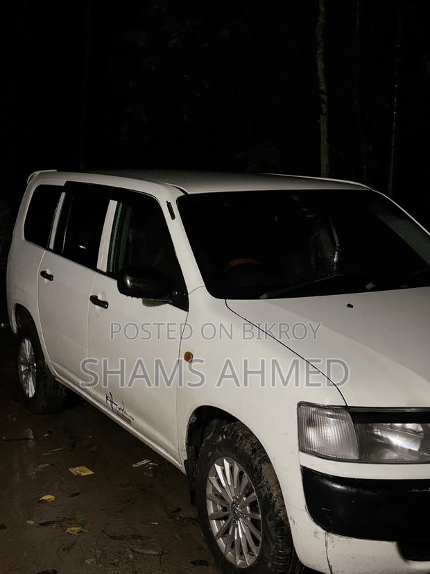 Toyota Probox 2005 White